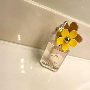 Daisy by Marc Jacobs